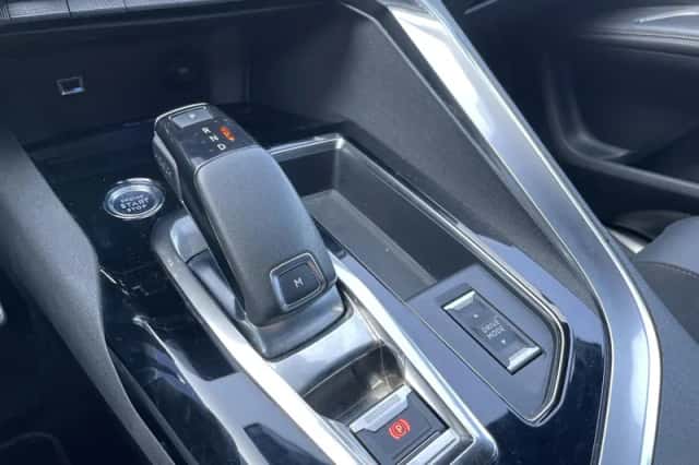 Peugeot 5008 (2021) thumbnail 19