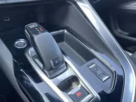 Peugeot 5008 (2021) thumbnail 19