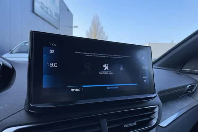 Peugeot 5008 (2021) thumbnail 24