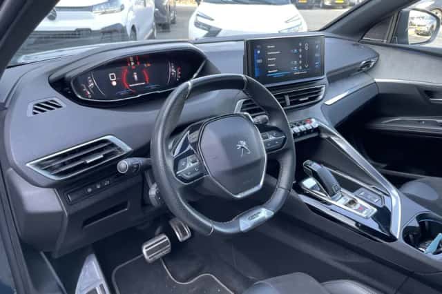 Peugeot 5008 (2021) thumbnail 29