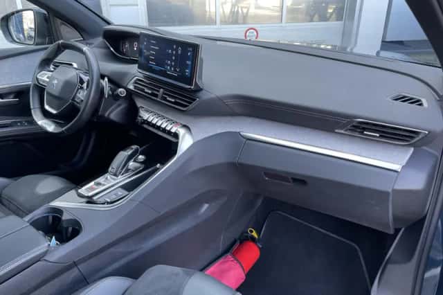 Peugeot 5008 (2021) thumbnail 34