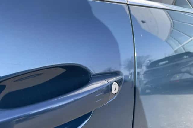 Peugeot 5008 (2021) thumbnail 7