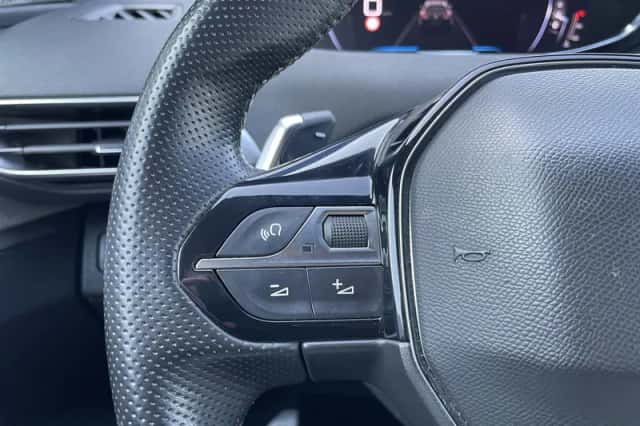 Peugeot 5008 (2021) thumbnail 8
