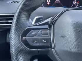 Peugeot 5008 (2021) thumbnail 8