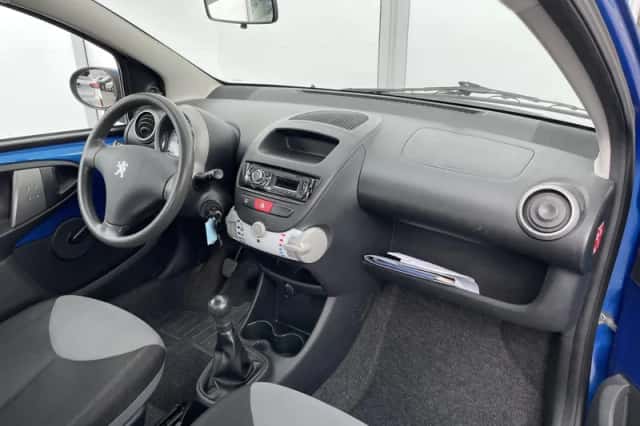 Peugeot 107 (2013) thumbnail 4
