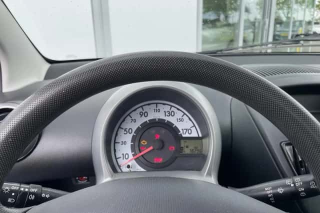 Peugeot 107 (2013) thumbnail 7