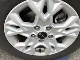Kia Ceed Sportswagon (2024) thumbnail 11