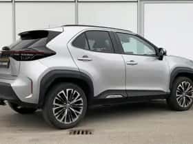 Toyota Yaris Cross (2022) thumbnail 2