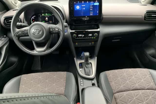 Toyota Yaris Cross (2022) thumbnail 4