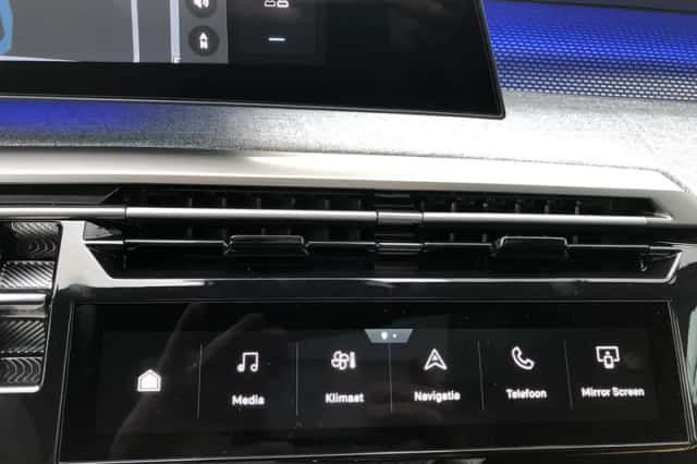 Peugeot 3008 (2025) thumbnail 18
