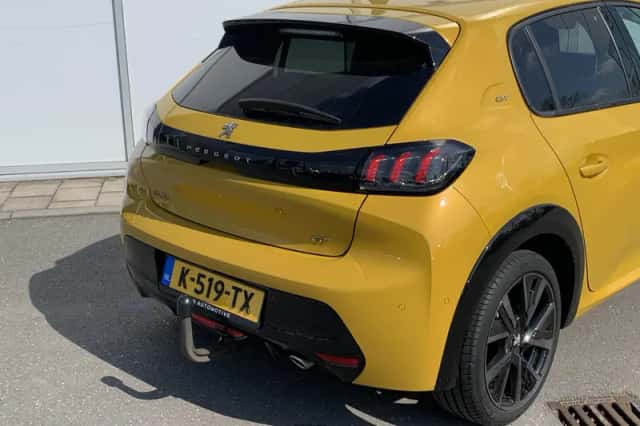Peugeot 208 (2021) thumbnail 17
