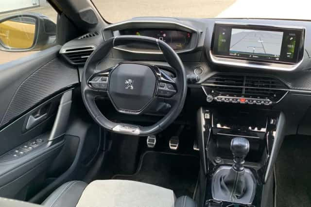 Peugeot 208 (2021) thumbnail 6