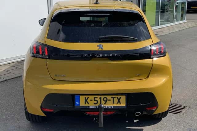 Peugeot 208 (2021) thumbnail 8