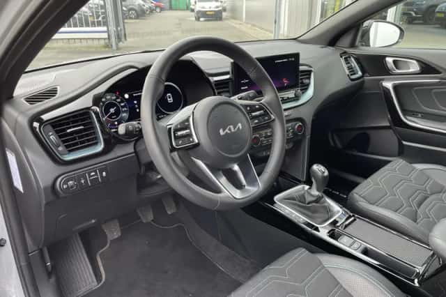 Kia Ceed (2025) thumbnail 11