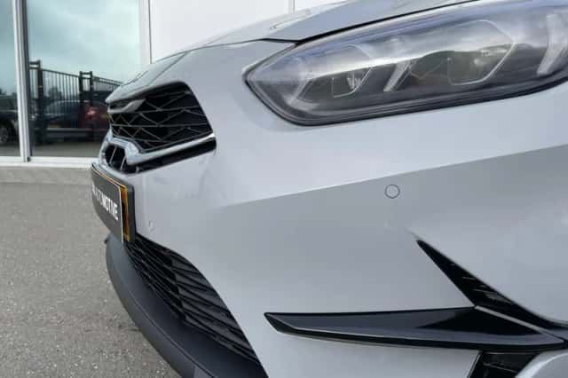 Kia Ceed (2025) thumbnail 4