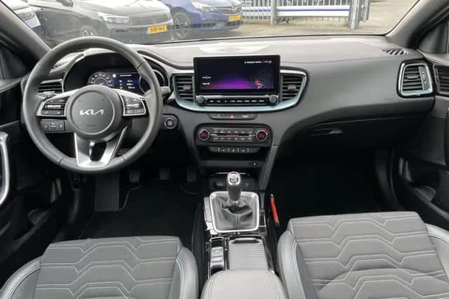 Kia Ceed (2025) thumbnail 10