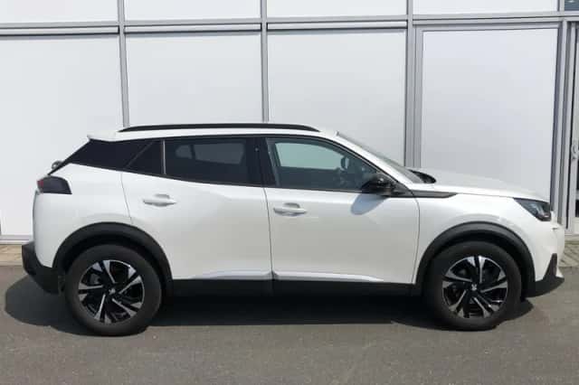 Peugeot 2008 (2023) thumbnail 5