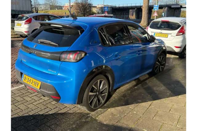Peugeot e-208 (2020) thumbnail 4