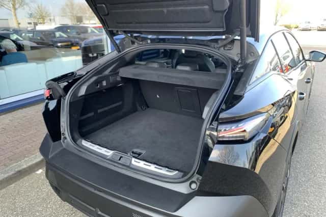 Peugeot 408 (2024) thumbnail 12