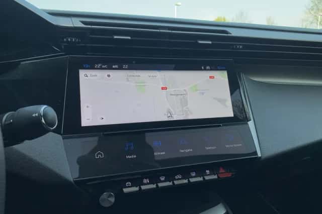Peugeot 408 (2024) thumbnail 7
