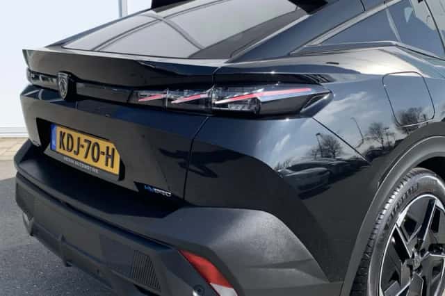 Peugeot 408 (2024) thumbnail 10
