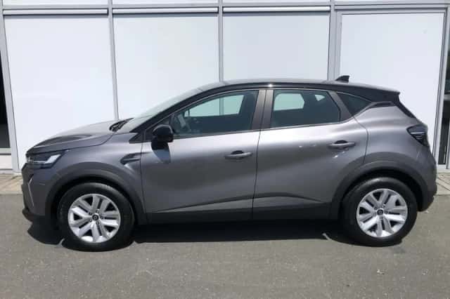 Renault Captur (2025) thumbnail 3