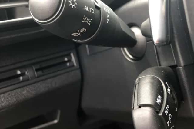 Peugeot 3008 (2021) thumbnail 14