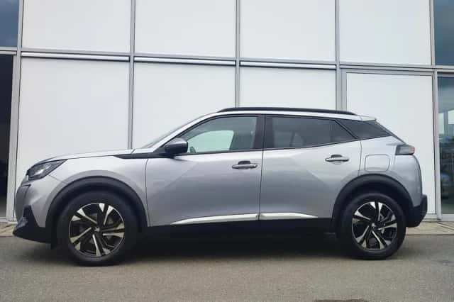 Peugeot 2008 (2021) thumbnail 5