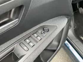 Peugeot 3008 (2021) thumbnail 14