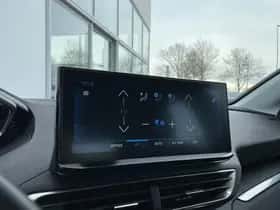Peugeot 3008 (2021) thumbnail 24