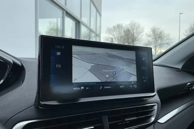 Peugeot 3008 (2021) thumbnail 28