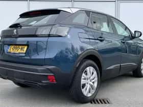 Peugeot 3008 (2021) thumbnail 4