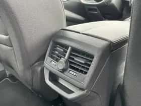 Peugeot 3008 (2021) thumbnail 35