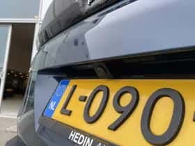 Peugeot 3008 (2021) thumbnail 8