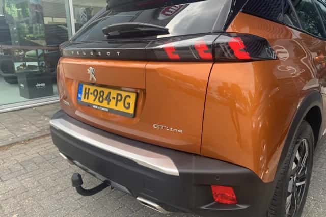 Peugeot 2008 (2020) thumbnail 19