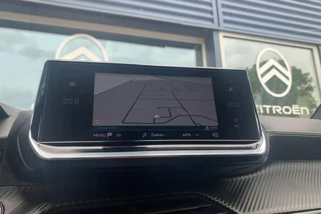 Peugeot 2008 (2020) thumbnail 5