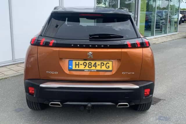 Peugeot 2008 (2020) thumbnail 8