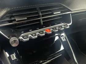 Peugeot 2008 (2020) thumbnail 9