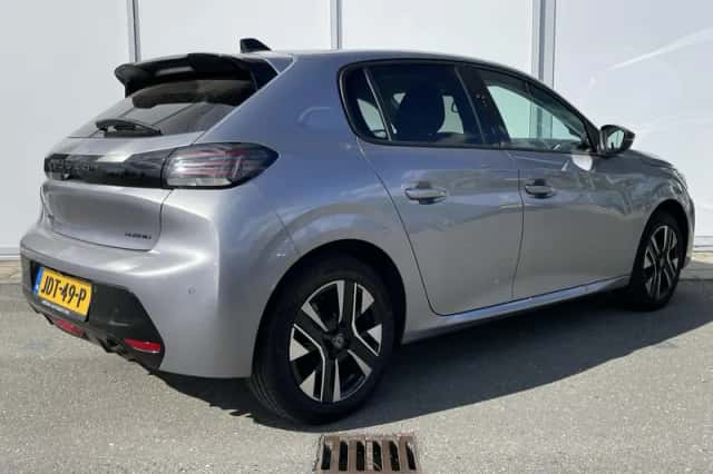 Peugeot 208 (2024) thumbnail 2