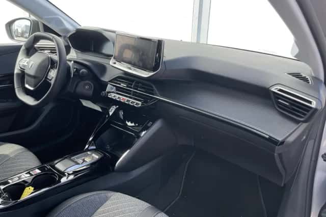 Peugeot 208 (2024) thumbnail 3