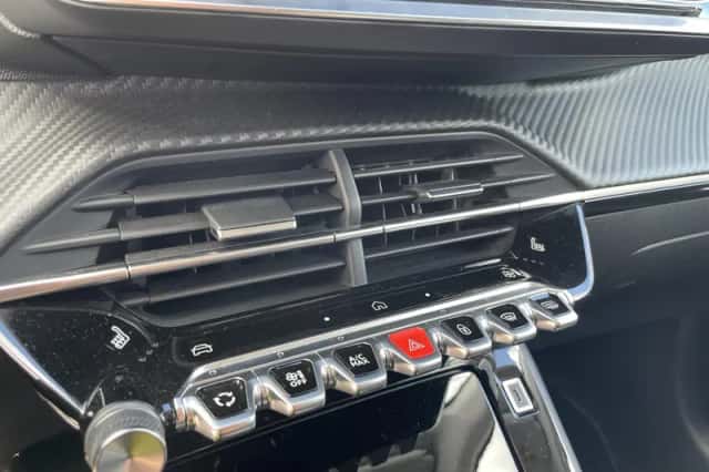 Peugeot 208 (2024) thumbnail 5