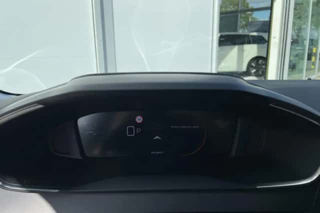 Peugeot 208 (2024) thumbnail 6