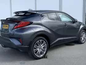 Toyota C-HR (2024) thumbnail 2