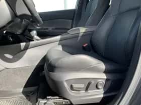 Toyota C-HR (2024) thumbnail 18
