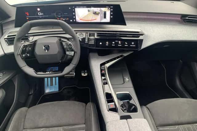 Peugeot 3008 (2025) thumbnail 3
