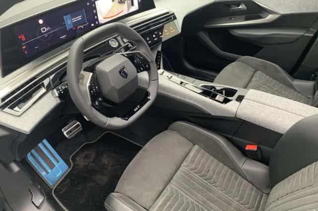 Peugeot 3008 (2025) thumbnail 4