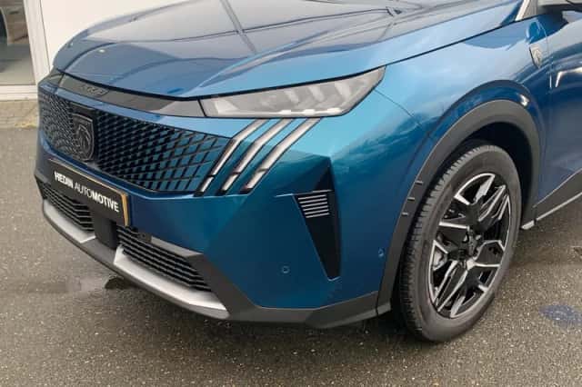 Peugeot 3008 (2025) thumbnail 7