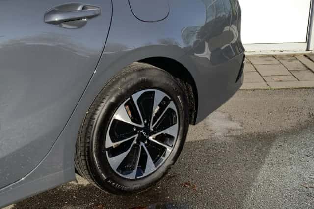 Kia Ceed Sportswagon (2025) thumbnail 12