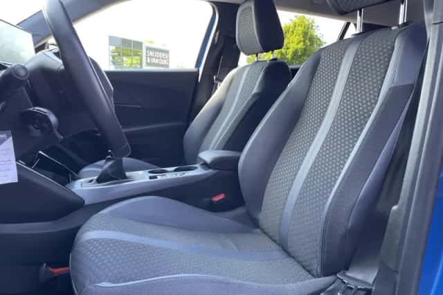 Peugeot 2008 (2021) thumbnail 29
