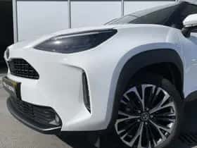 Toyota Yaris Cross (2022) thumbnail 2